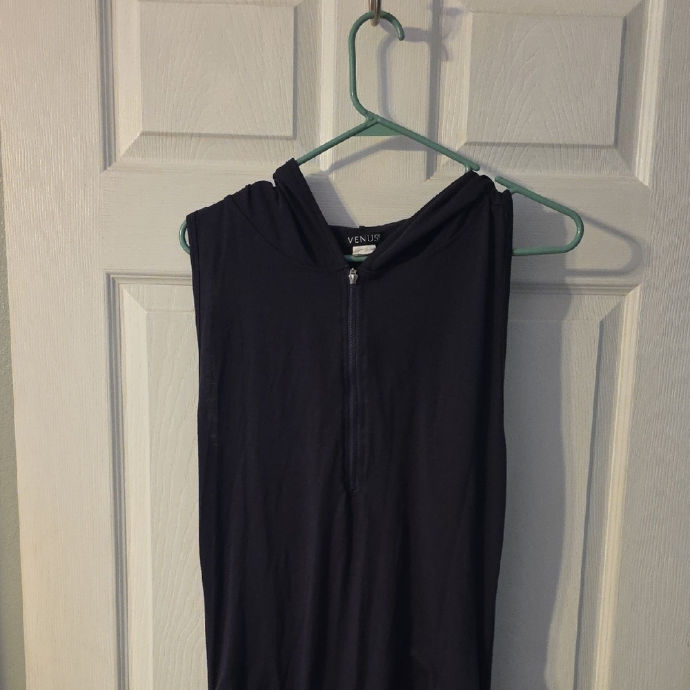 VENUS  Black Cover Up